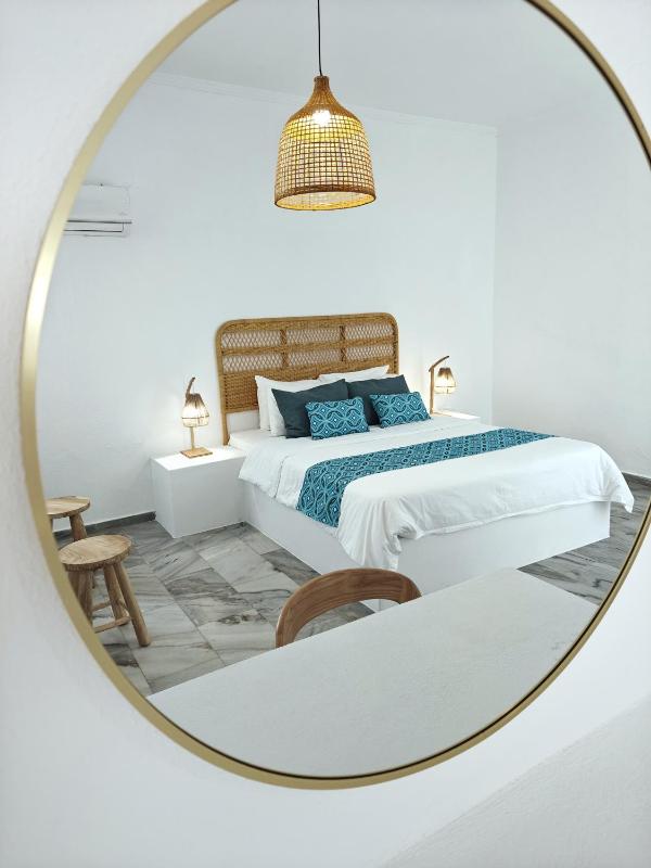 Suite (2-4 Adults) image 4