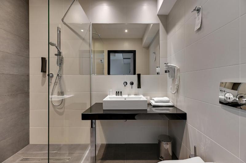 Single Room image 3