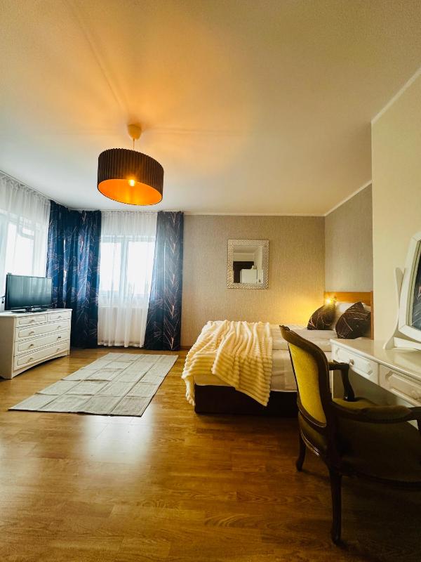 Apartment with Balcony image 3
