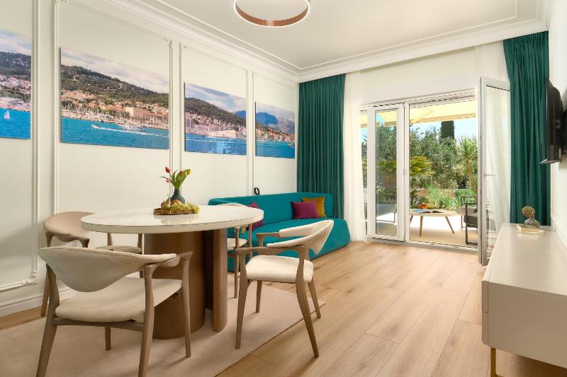 Apartment with Terrace image 1