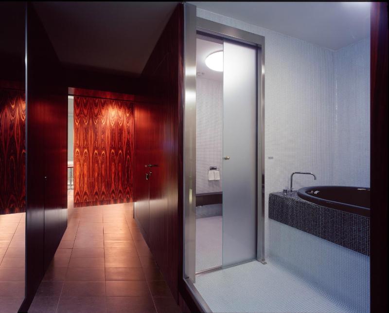 Executive Double or Twin Room image 4