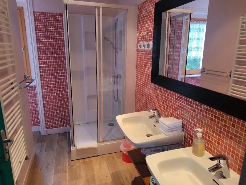 King Suite with Garden and Mountain View image 1