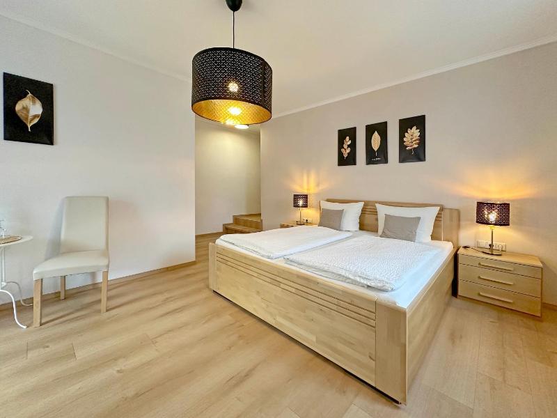 Double Room with Balcony image 1