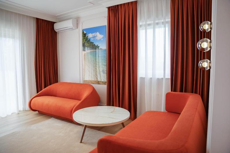 Apartment with Terrace image 3