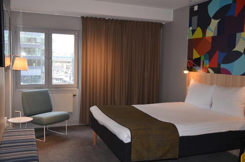 Double Room image 3