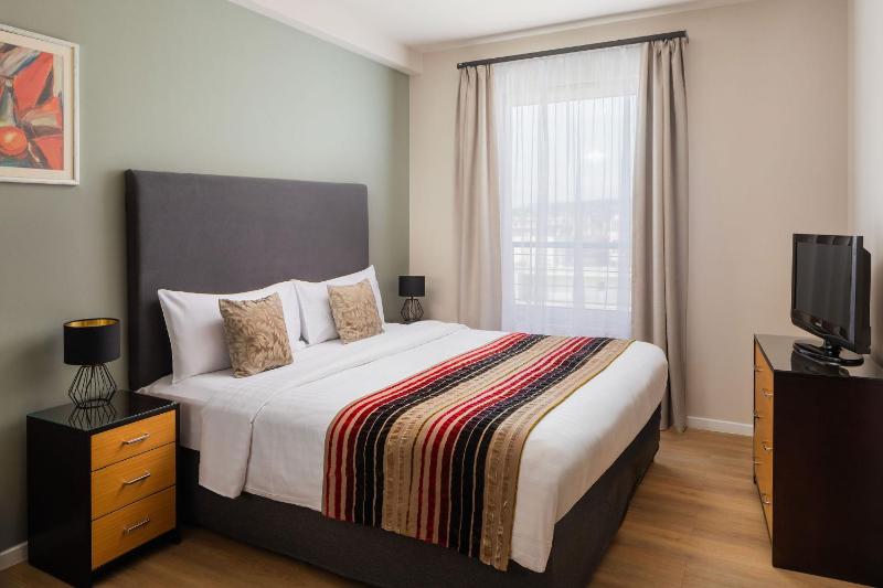 Executive Two-Bedroom Suite image 4