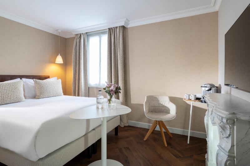 Superior Double or Twin Room image 2