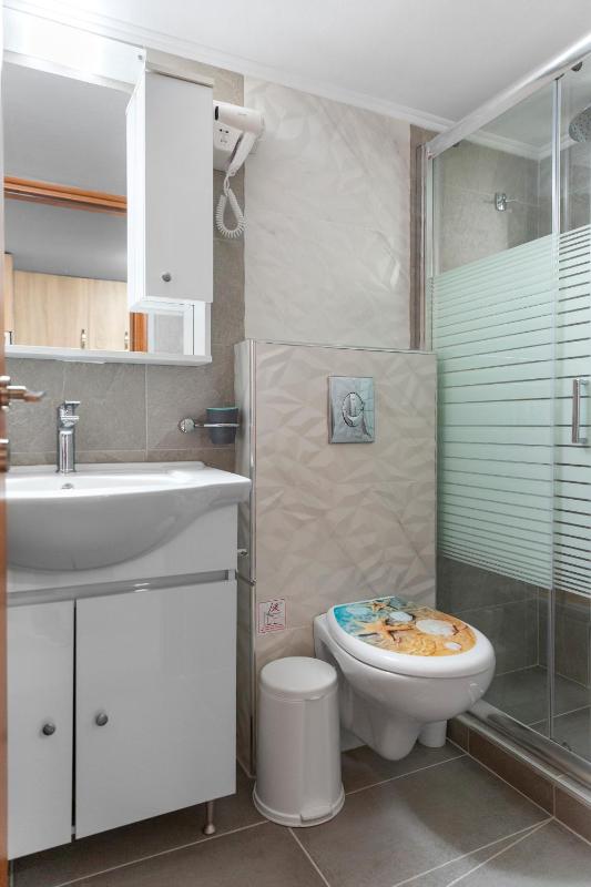 Apartment with Sea View image 1