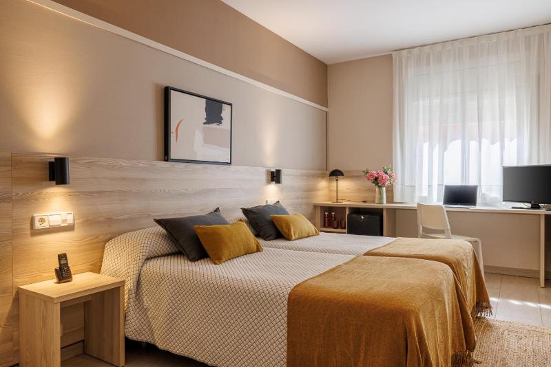 Double or Twin Room image 1