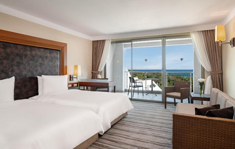 Standard Double Room with Sea View image 1