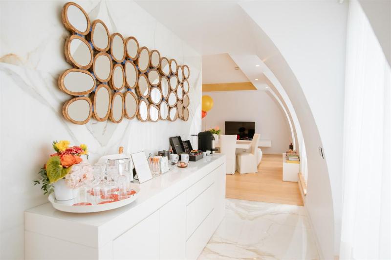 Presidential Suite  - Free Spa Access image 3