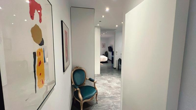 Suite with Garden View image 3