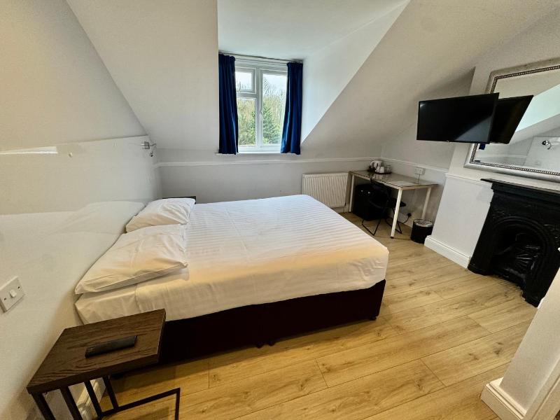 Triple Room image 3