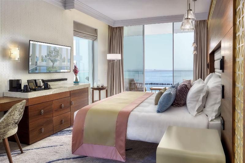 Junior Suite with Sea View image 3