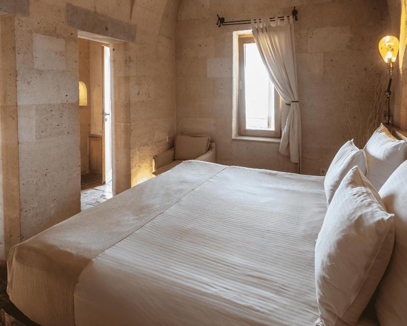 Suite with View image 4