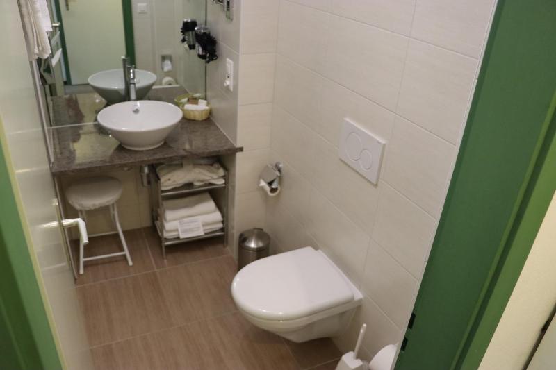 Standard Single Room image 2