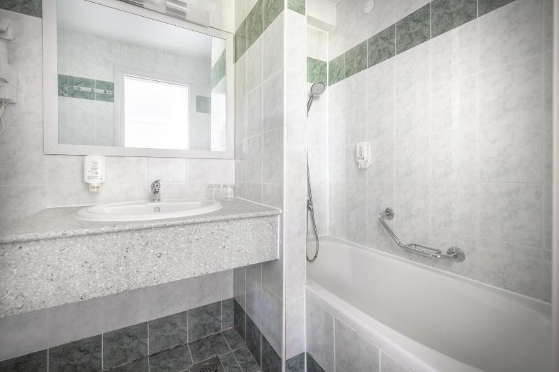 Premium Two-Bedroom Apartment image 2