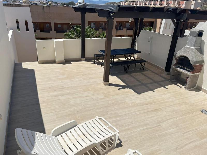 Ático dúplex con piscina privada y vistas al mar! - image 11