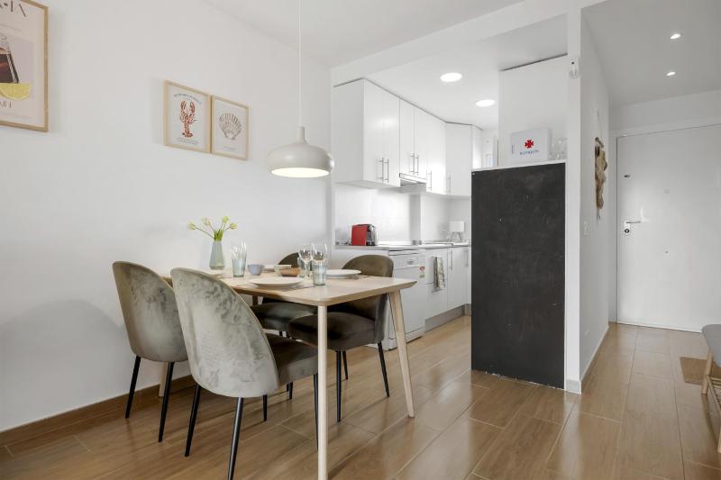 Carvajal Beach Holiday Apartment - image 10