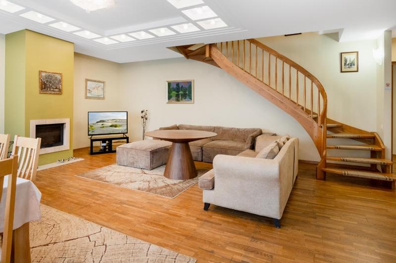 Three-Bedroom Apartment image 3