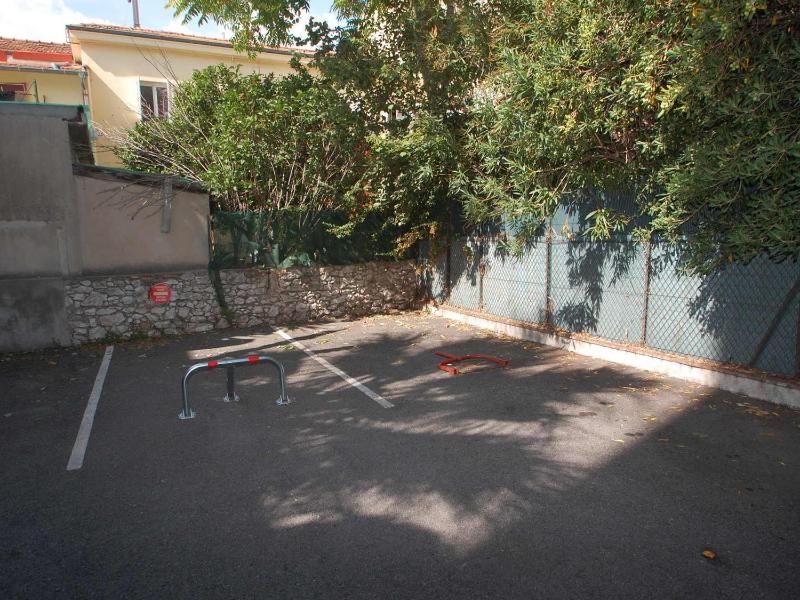 Studio au dernier étage avec terrasse parking privé clim et wifi - centre ville et plage à proximité - FR-1-196-234 - image 2