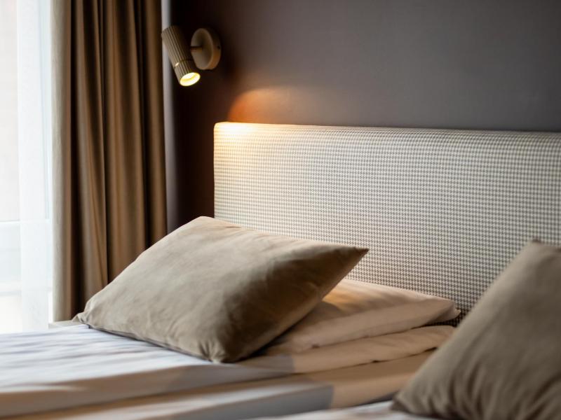 Standard Double or Twin Room image 4