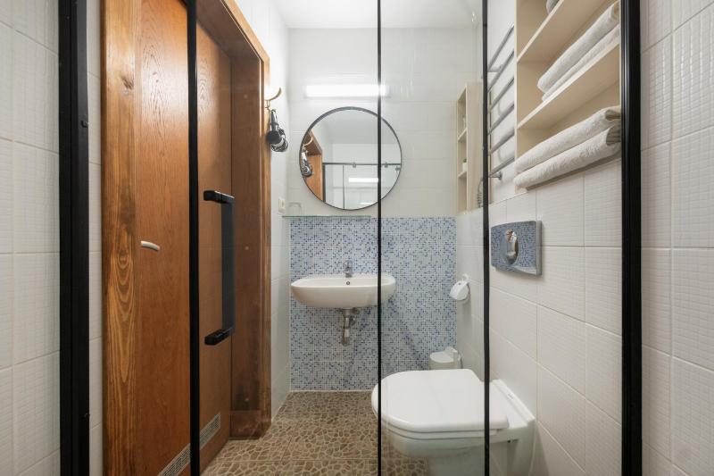 Standard Double or Twin Room image 2
