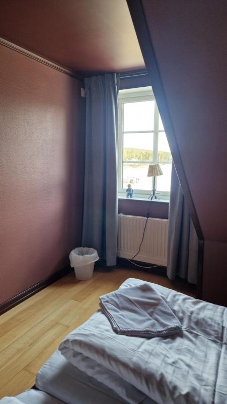 Double or Twin Room with Partial Sea View image 3