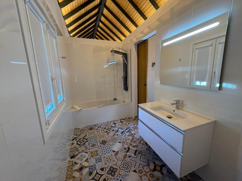 Standard Double or Twin Room image 1