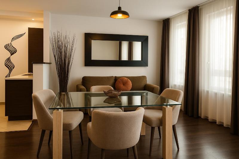 Deluxe One-Bedroom Apartment image 2