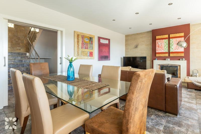 Villa Bernia by Abahana Villas - image 11