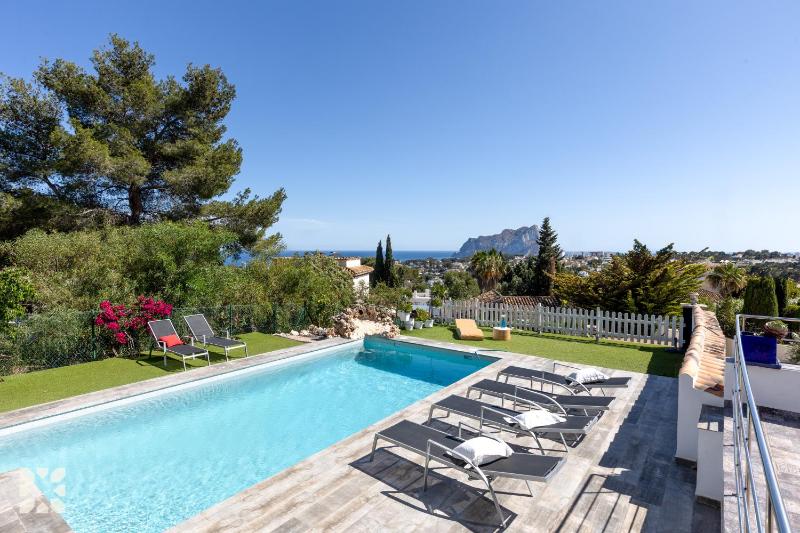 Villa Bernia by Abahana Villas - image 20