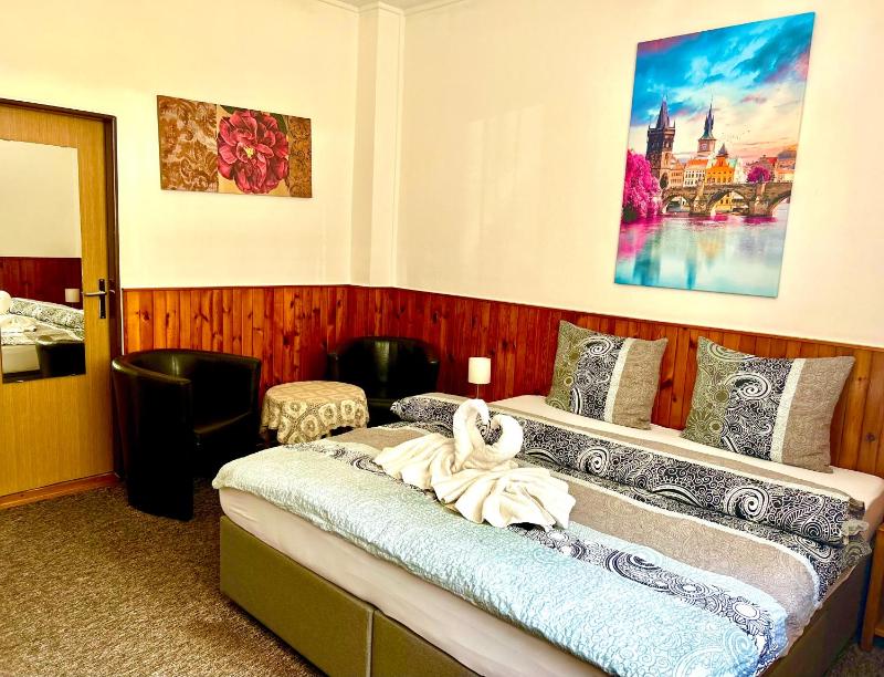 Double or Twin Room image 1