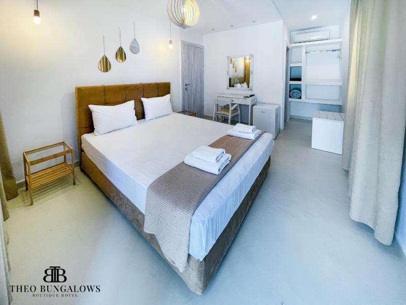 Deluxe Double Room image 3