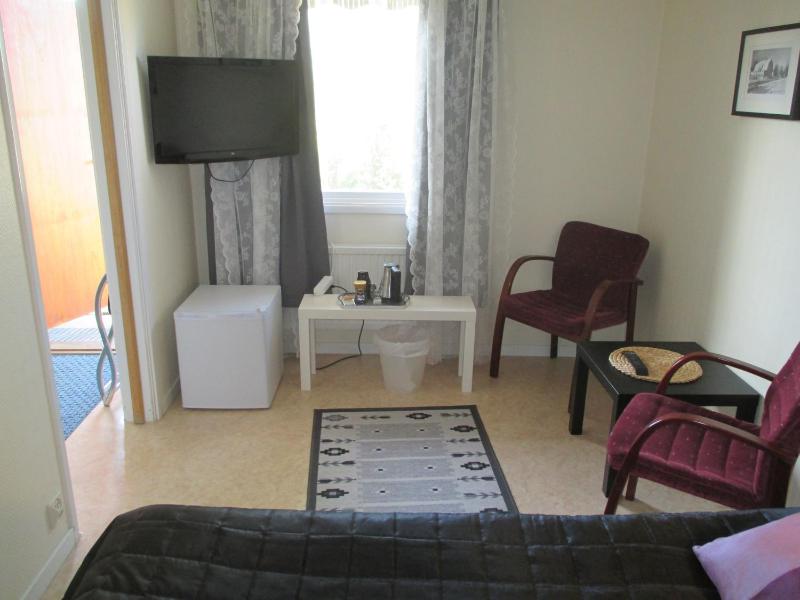 Budget Double or Twin Room image 3