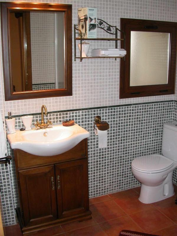 One-Bedroom Apartment with Balcony image 4