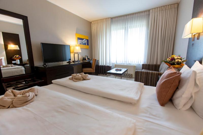 Triple Room image 3