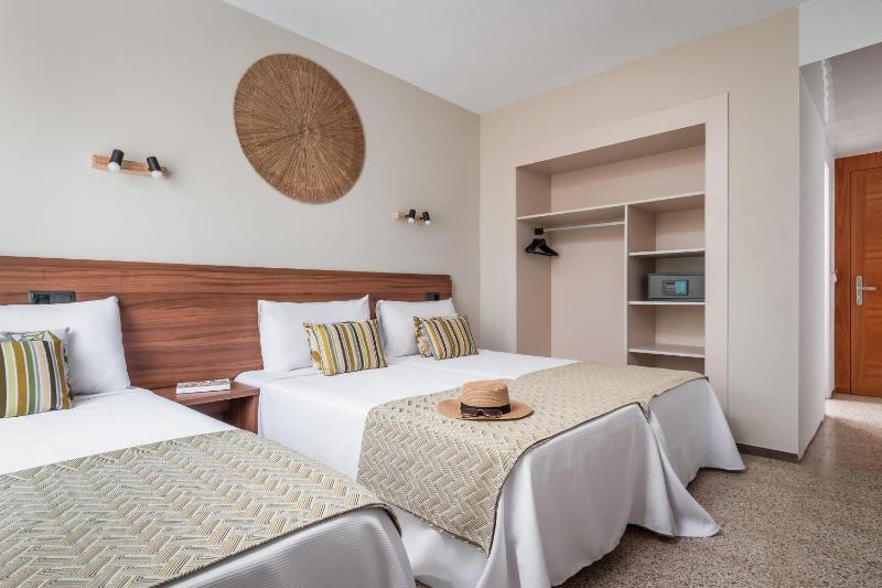 Triple Room (3 Adults) image 4