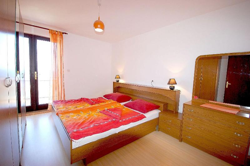 Apartment with Sea View image 4