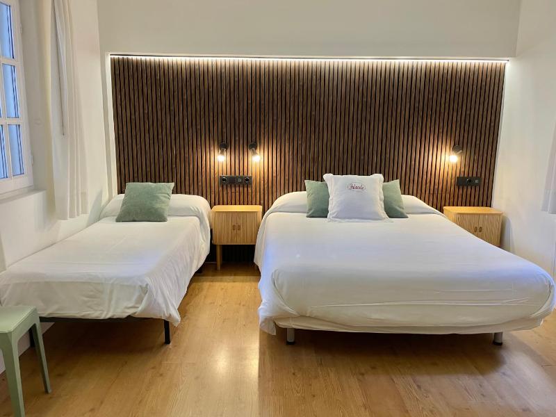 Triple Room (3 Adults) image 3