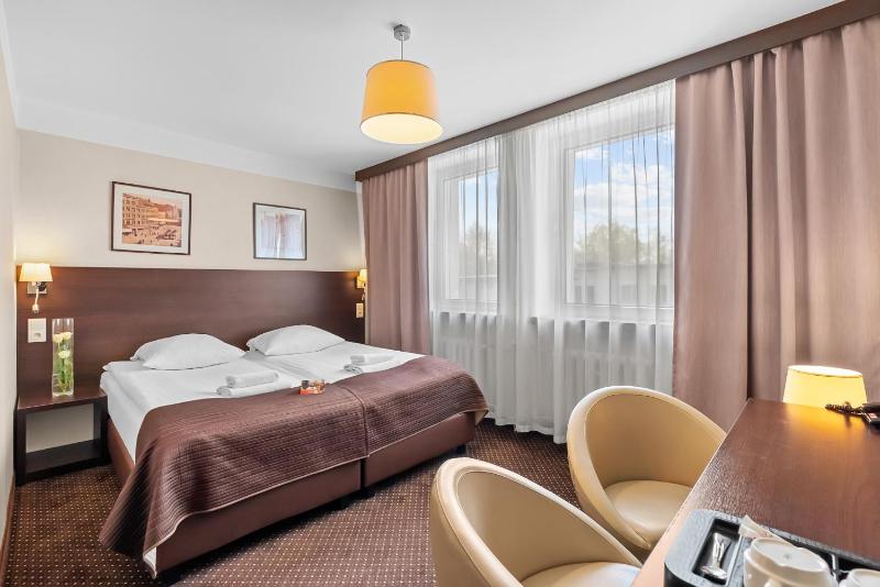 Standard Double or Twin Room image 1