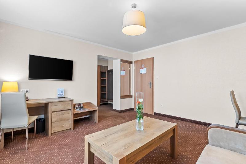 Junior Suite image 1