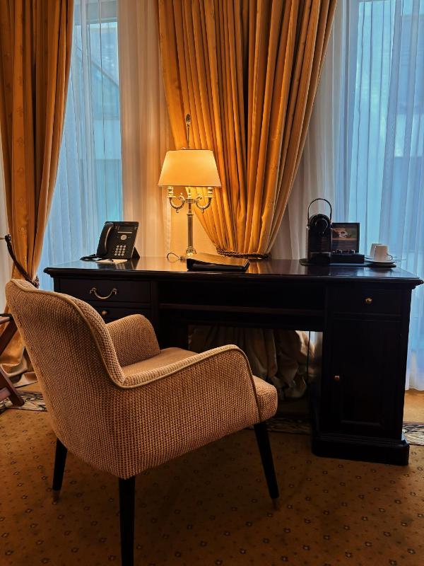 Executive Junior Suite image 4