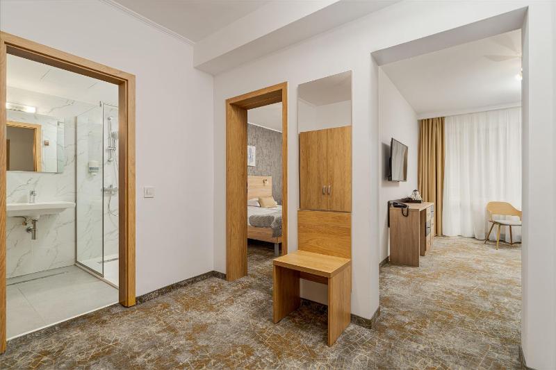 Superior Apartment image 4