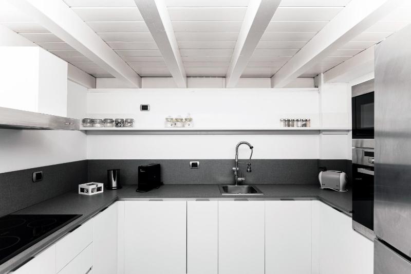 Loft Alle Mura - byMyHomeinComo - image 9