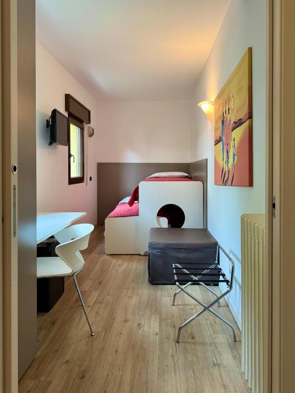 Double Room with Balcony (2 Adults + 1 Child) image 2