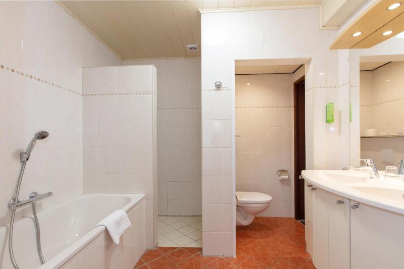 Suite image 3