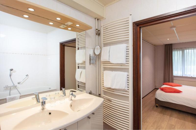 Suite image 4