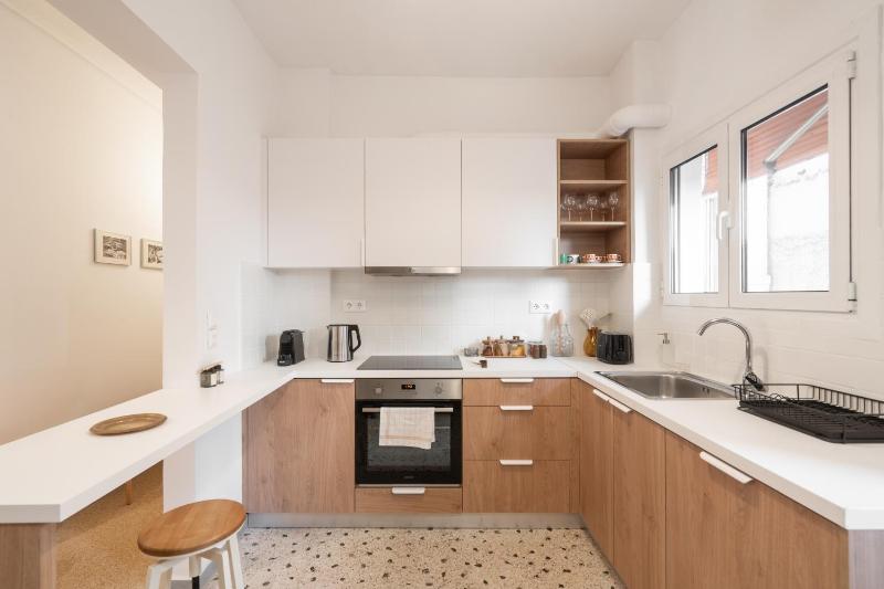 2BR 