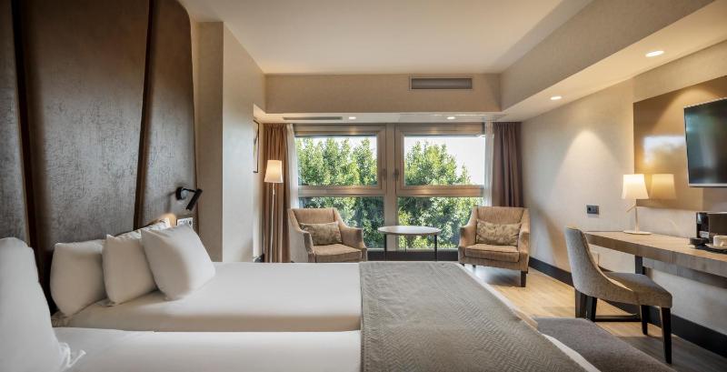 Ilunion Malaga - image 4